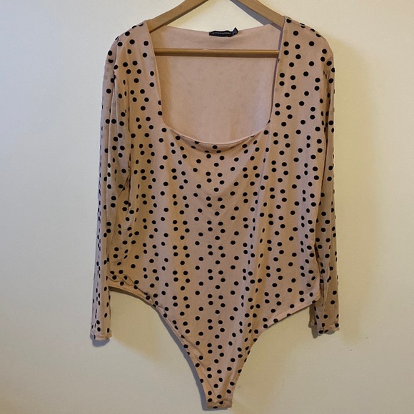 Pretty Little Thing Polka Dot Bodysuit - Picture 4 of 10